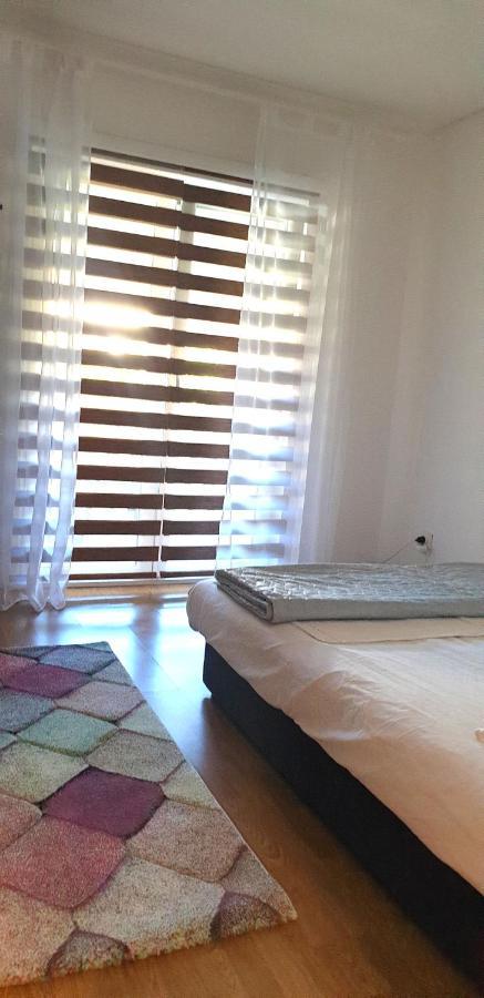 Apartments Kore Vir Ngoại thất bức ảnh