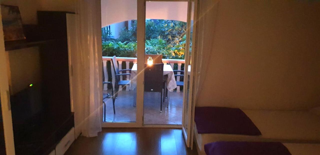 Apartments Kore Vir Ngoại thất bức ảnh