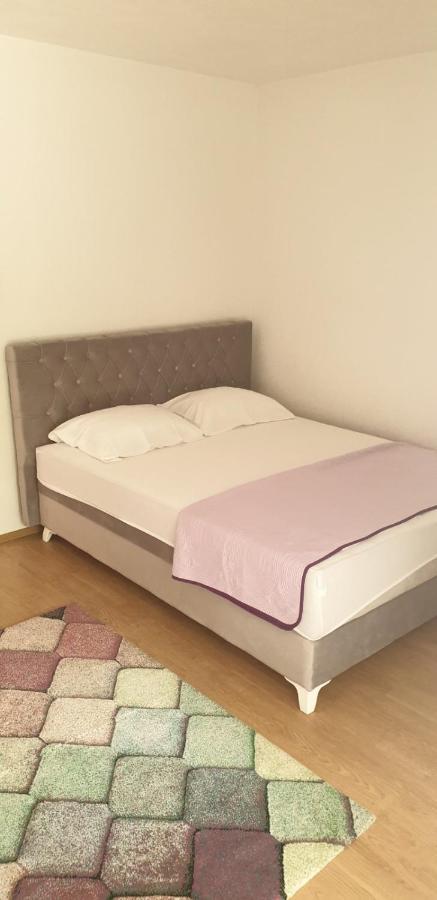 Apartments Kore Vir Ngoại thất bức ảnh
