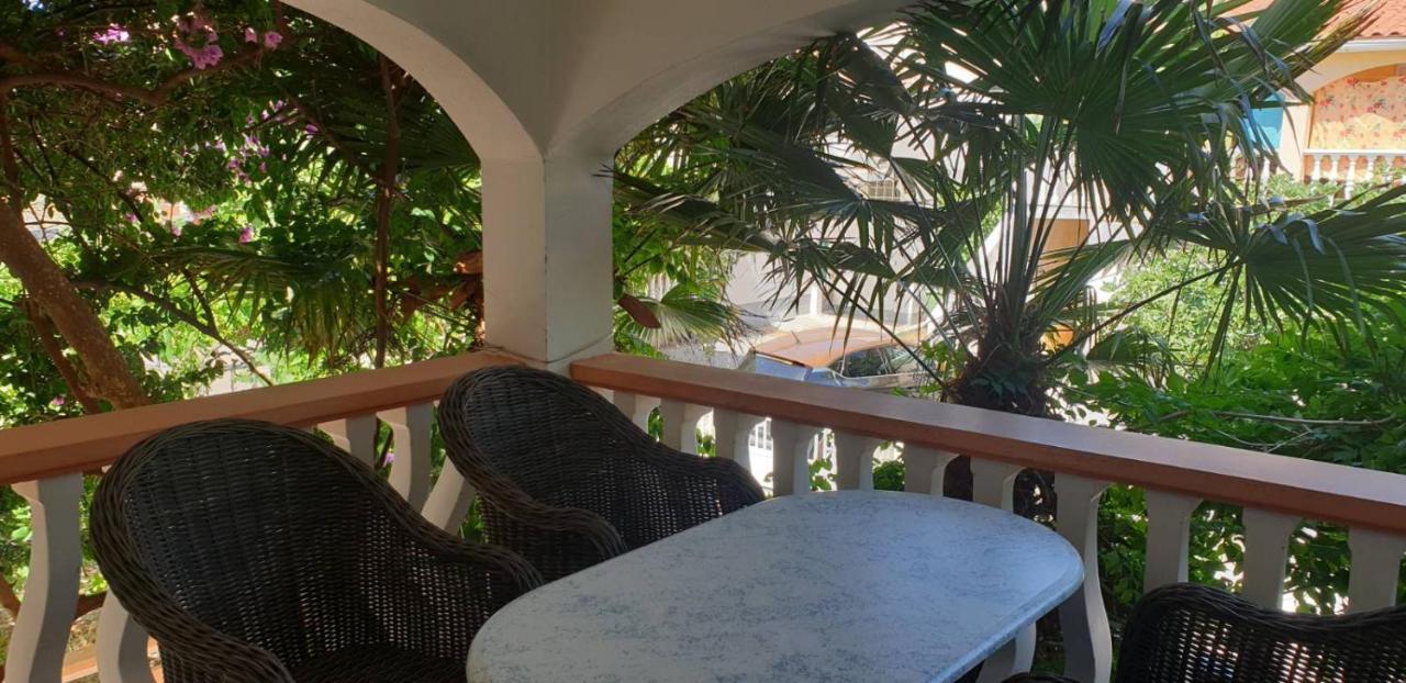 Apartments Kore Vir Ngoại thất bức ảnh