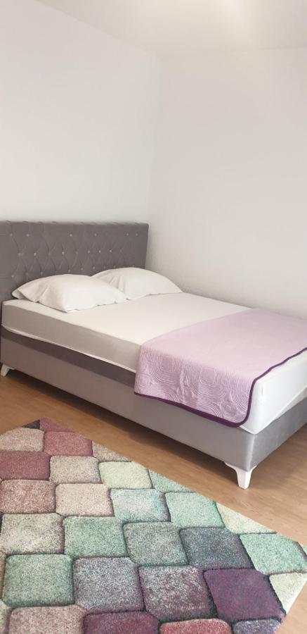 Apartments Kore Vir Ngoại thất bức ảnh